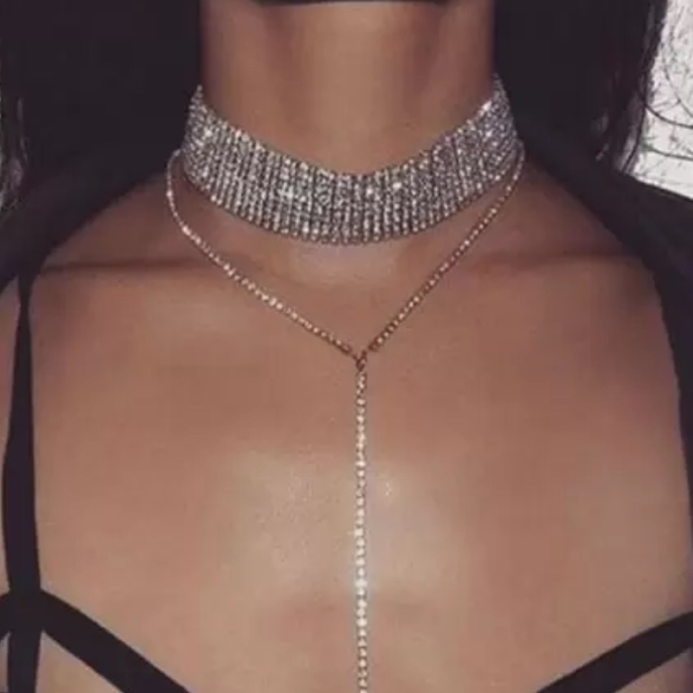 Lulus silver rhinestone layered choker